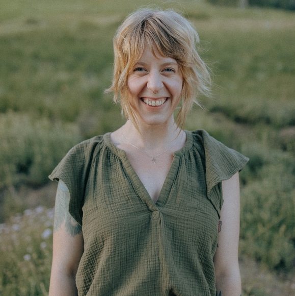 Meet your Posher, Kaitlyn! - Picture 1 of 1